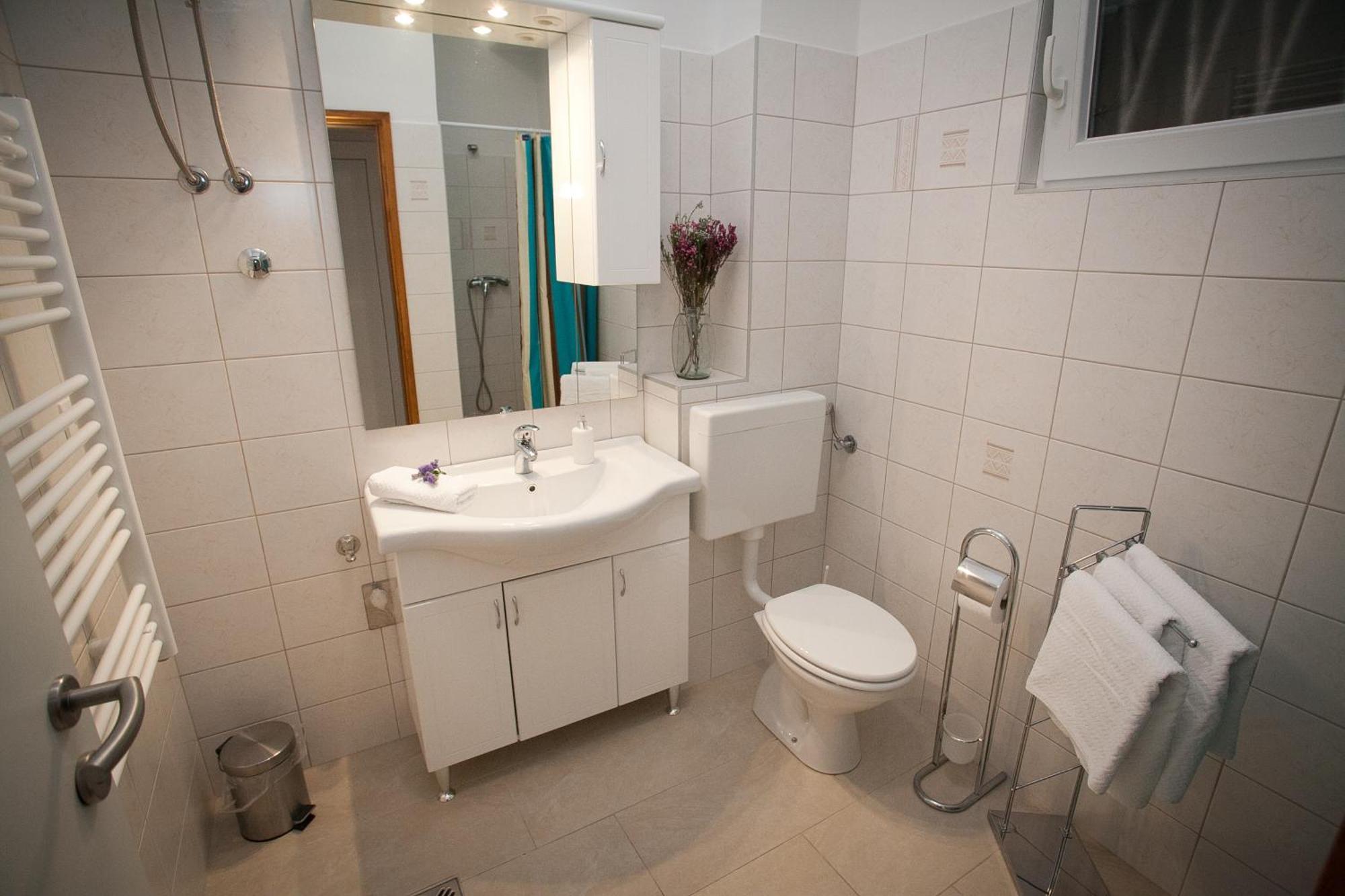 Vincent Apt. In Old Town Centre Zadar Room photo