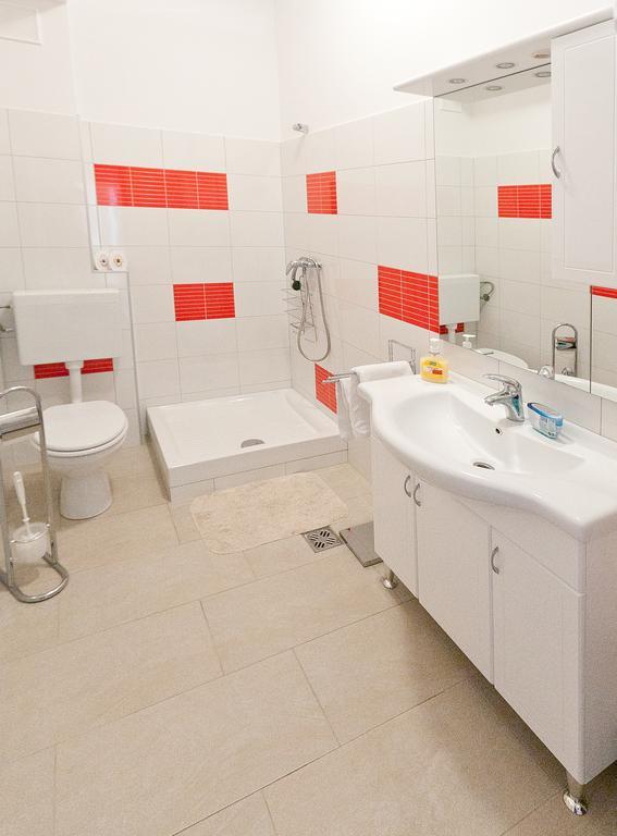 Vincent Apt. In Old Town Centre Zadar Room photo